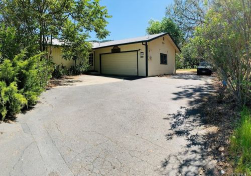 6946 Panoramic Dr, Lucerne, CA