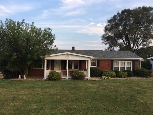 2679 Jones Chapel Rd, Columbia, KY 42728-8587