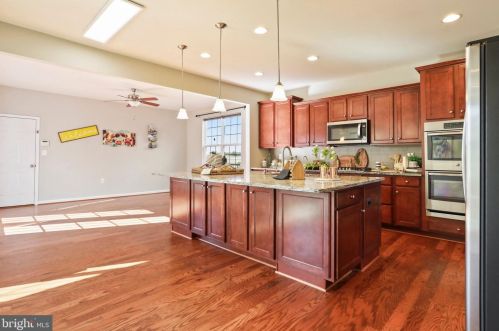 445 Lord Fairfax St, Charles Town WV  25414-2603 exterior