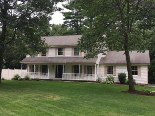 22 Amethyst Dr, Glens Falls NY  12804-9499 exterior
