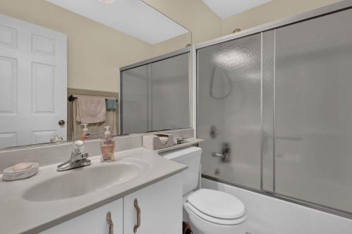 6000 Travelers Way, Fort Pierce FL  34982-4054 exterior