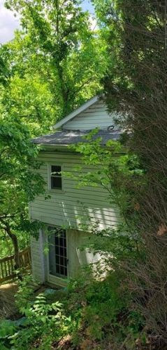 870 Ridge Rd, Bridgeville, PA 15017-2538