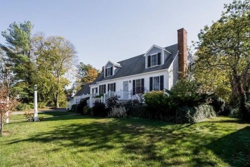 44 South St, Marion, MA 02738-1627