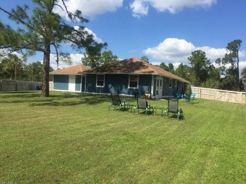 902 6th St, Lehigh Acres, FL 33972-4065