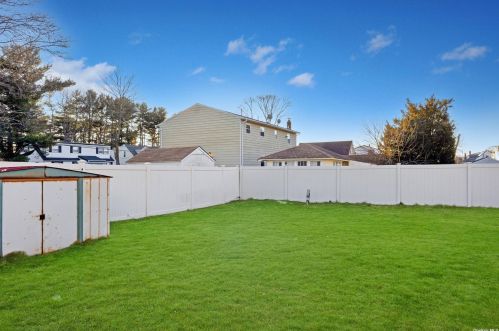 164 Belmont Ave, Babylon NY  11704-5229 exterior