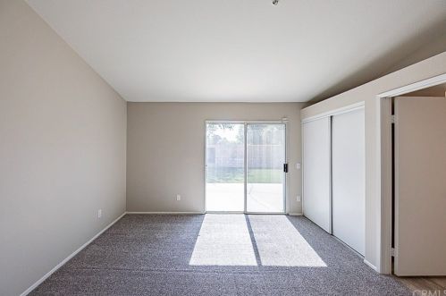 3259 Tamarind Ave, Rialto CA  92377-3657 exterior