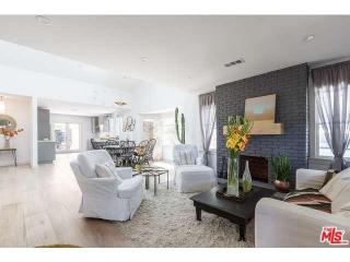 565 Gower St, Los Angeles, CA 90004-1301