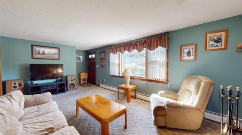 28 Margaret Dr, East Windsor, CT 06016-9622
