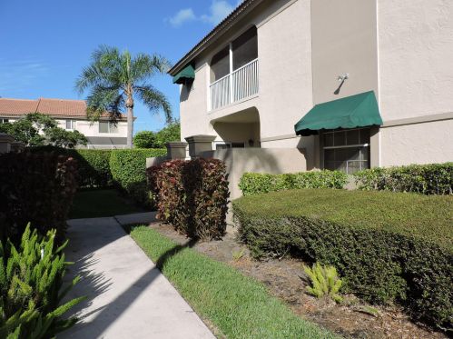 6640 Via Regina, Boca Raton, FL 33433-3919