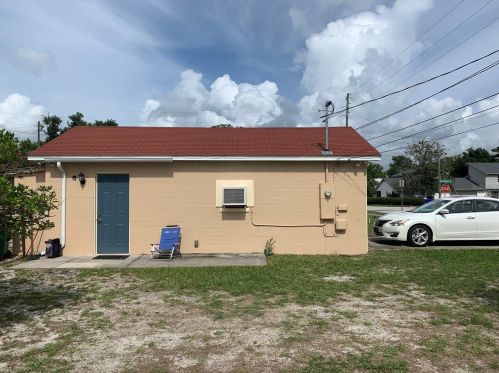 422 Rockingham Ave, Tavares FL  32778-3056 exterior