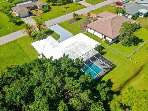 70 Oakland Hills Pl, Placida, FL 33947-2256