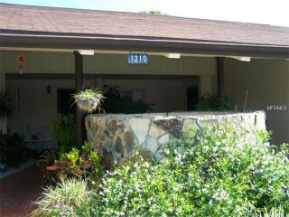 1210 16th Cir, Largo, FL 33771-5402
