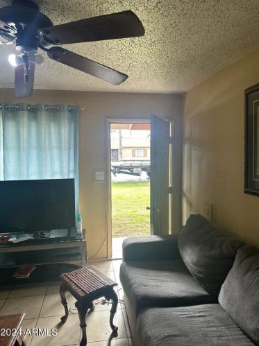 5026 Lamar Rd, Glendale AZ  85301-3411 exterior