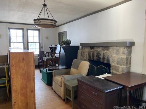 20 Francis Ave, Stamford, CT 06905-3703