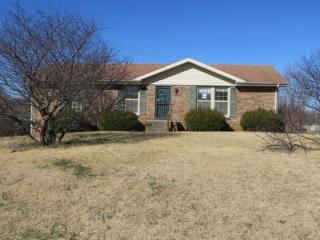 2094 Pea Ridge Rd, Clarksville, TN 37040-6745