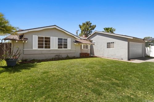 960 Handy St, Orange, CA 92867-6215