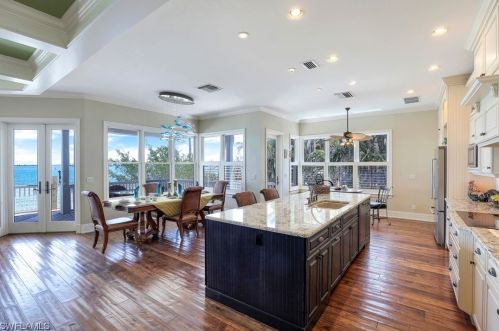 1175 Bird Ln, Sanibel FL  33957-3507 exterior