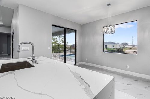 1908 14 St, Cape Coral FL  33909-1643 exterior