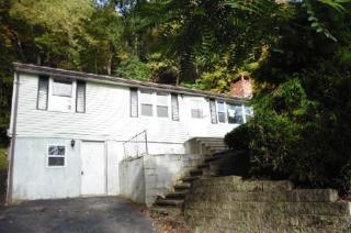 99 Holw Swamp Rd, Southbury CT  06488-2152 exterior