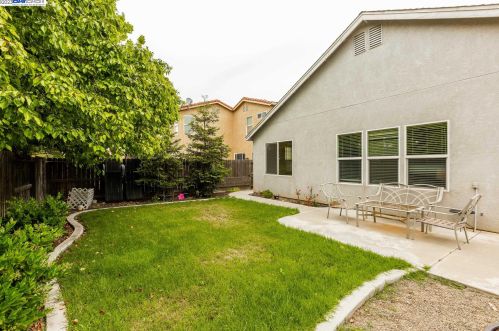 1169 Syracuse Ln, Manteca CA  95336-2990 exterior