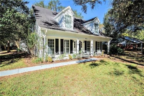 470 Breckenridge Dr, Mobile, AL 36608-8421