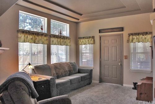 1045 Wendy Ave, Big Bear City CA  92314-9612 exterior