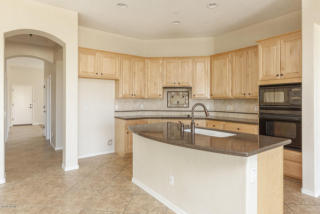31917 15th Dr, Phoenix, AZ 85085-8099