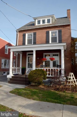741 Franklin St, Lancaster, PA 17602-2169