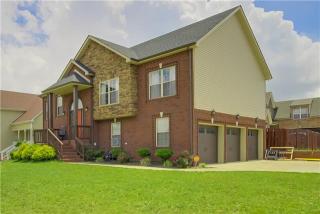 3325 Franklin Meadows Way, Clarksville, TN 37042-7749