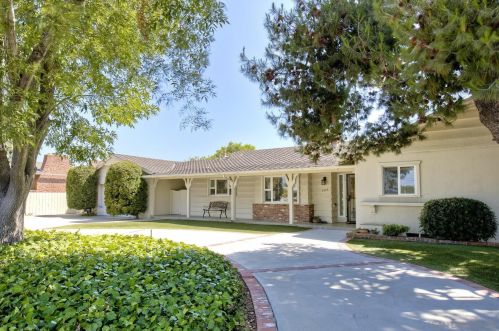 525 Aldwych Rd, El Cajon, CA 92020-2205