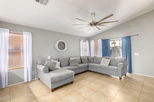 8426 Hamster Ln, Tolleson AZ  85353-8951 exterior