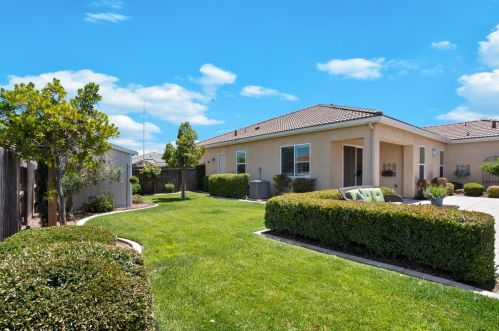 239 Clendenin Pkwy, Ripon CA  95366-9497 exterior