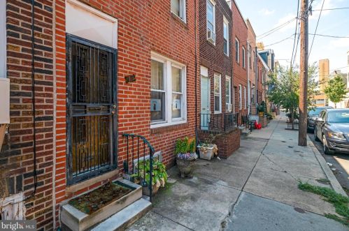 1918 Manton St, Philadelphia, PA 19146-2925