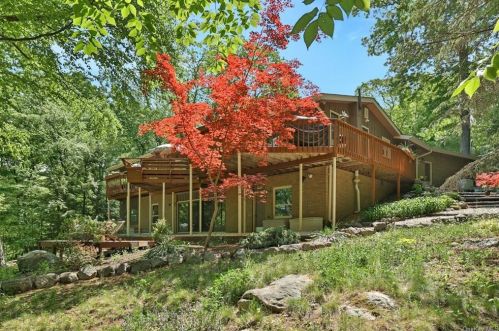 12 Fawn Hl Rd, Tuxedo Park NY  10987-3531 exterior