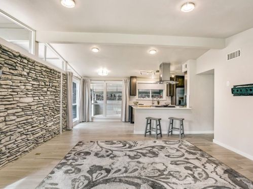 3400 Del Robles Dr, Austin TX  78727 exterior