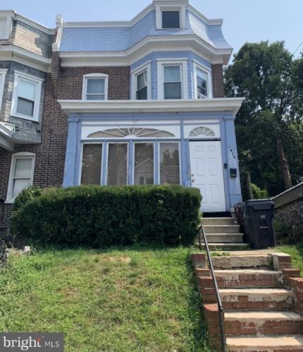 2414 West St, Wilmington, DE 19802-4120