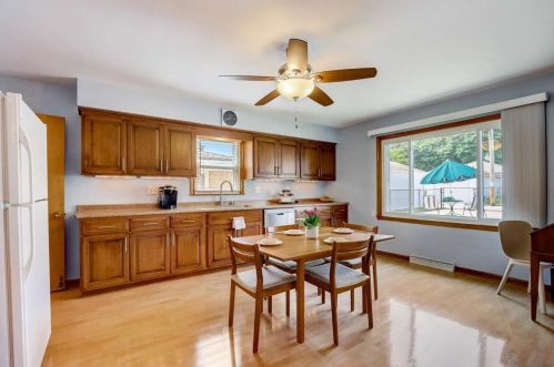 2537 63, Milwaukee WI 53219-2628 exterior