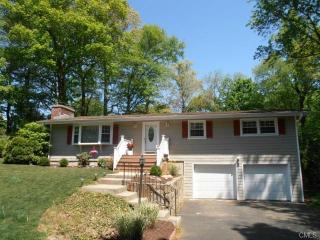 52 Broc Ter, Huntington CT  06484-4204 exterior
