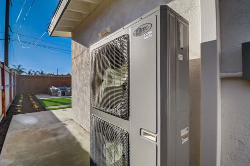 4190 Datcho Dr, San Diego CA 92117-4621 exterior