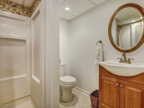 21 Center St, Locust NJ  07760-1749 exterior