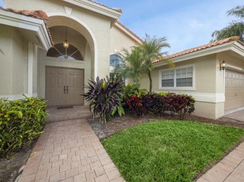 7282 Amber Falls Ln, Boynton Beach, FL 33437-6326