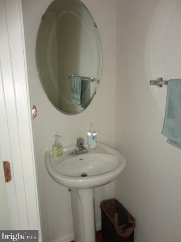 353 Harper Dr, Madison Mills VA  22960-1447 exterior