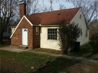 419 College St, Portland, TN 37148-2102