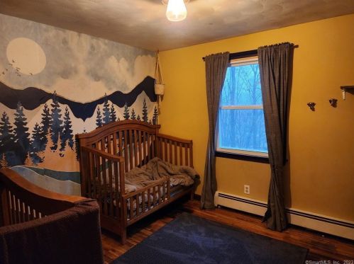 67 Old Windham Rd, South Windham CT  06266-1135 exterior