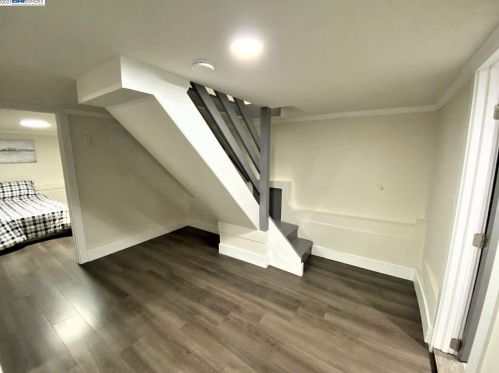 836 47th St, Oakland CA  94608-3202 exterior