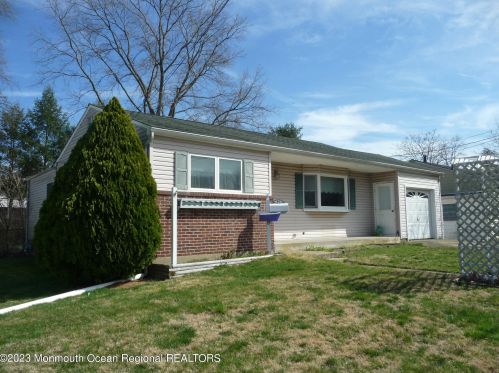 91 Hazlet Ave, Hazlet, NJ 07730-1637