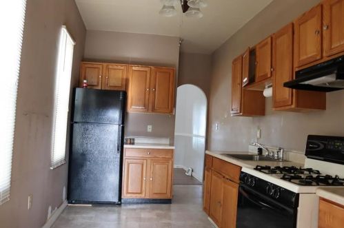 816 Bushkill St, Easton PA  18042-3340 exterior