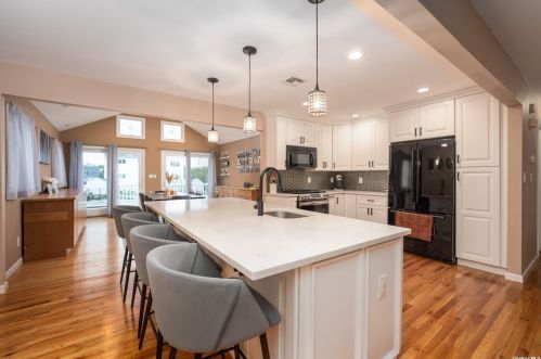 2500 Ocean Ave, North Bellmore NY  11710-3825 exterior