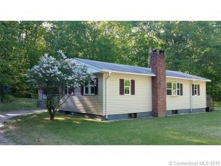 97 River Rd, Putnam, CT 06260-2912