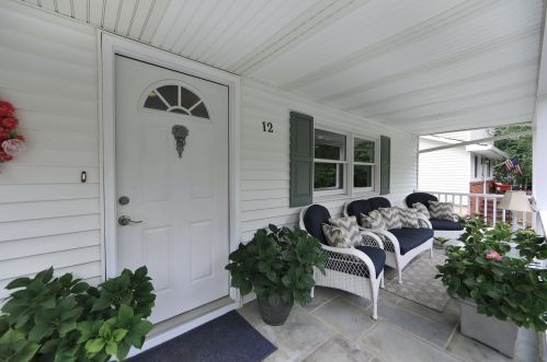 12 River Rd, Oakland NJ  07436-1929 exterior